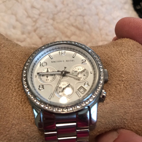 MICHAEL KORS WATCH - Picture 8 of 8